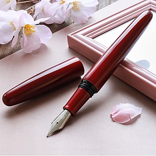 Wancher Dream Pen Aizu Urushi Tamamushi-nuri Aka Fountain Pen