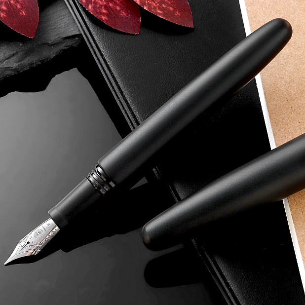 Wancher Dream Pen True Ebonite Matte Black Füllfederhalter