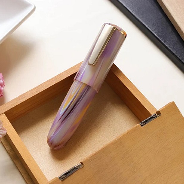 Wancher PoChaCo Milky Marble GT Cartridge Fountain Pen