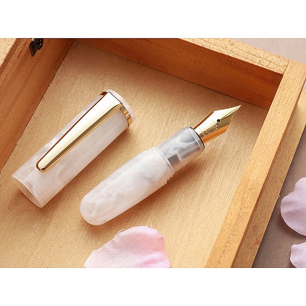 Wancher PuChiCo White Snow GT Vulpen