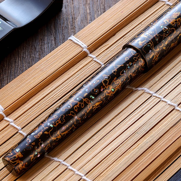 Wancher Sekai Saihi Urushi Kuro-age Raden Vulpen