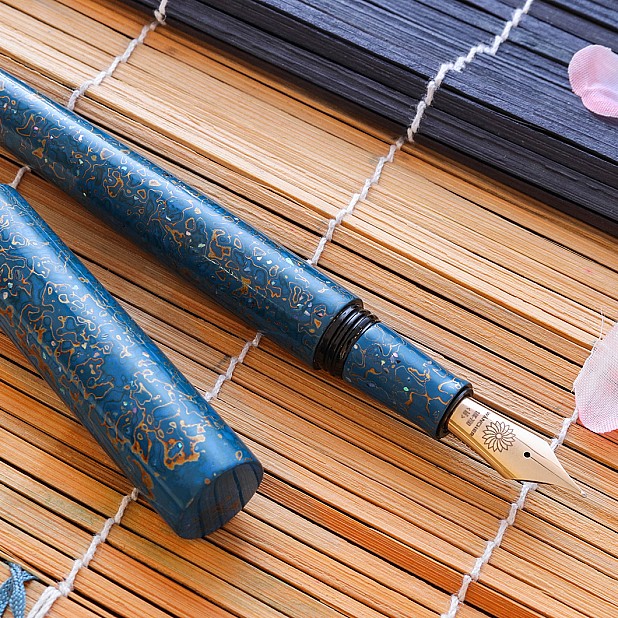Wancher Sekai Saihi Urushi Ao-age Raden Vulpen