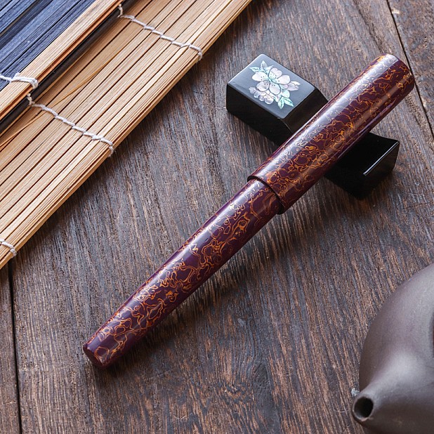 Wancher Sekai Saihi Urushi Murasaki-age Original Reservoarpenna