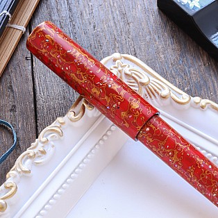 Wancher Sekai Saihi Urushi Aka-age Raden Fountain Pen
