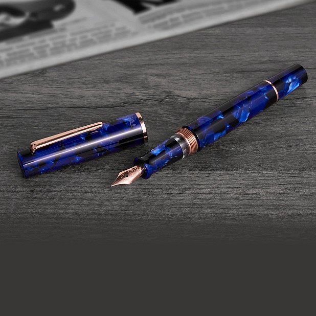 Caneta de tinta permanente TWSBI Kai LE