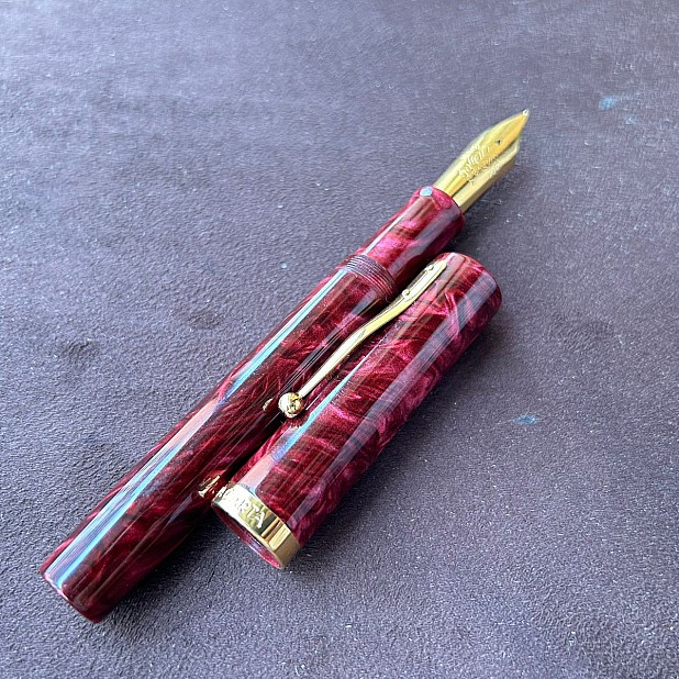 Magna Carta Mag 1000 Red GT reservoarpenna