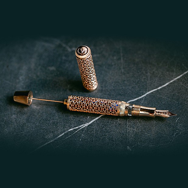 Visconti Looking East Fountain pen