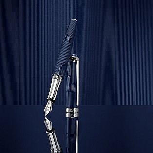 Caran d'Ache Léman Bleu Marin Fountain pen