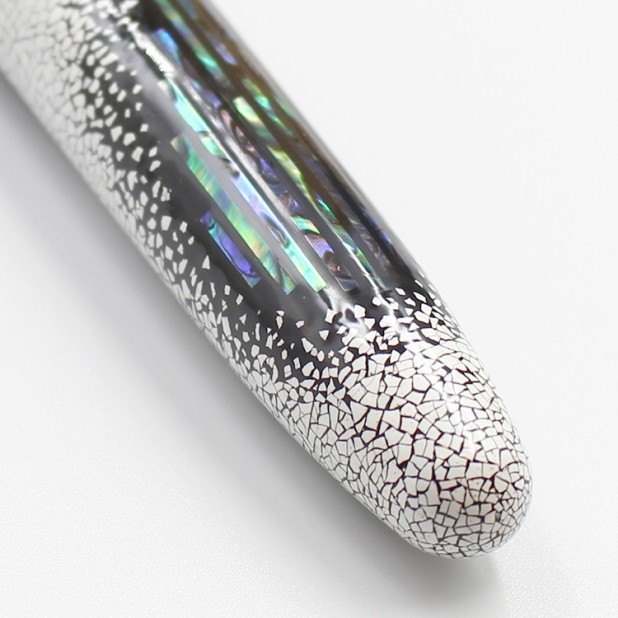 Taccia Miyabi Empress Maki-e Winter Breath LE Fountain pen