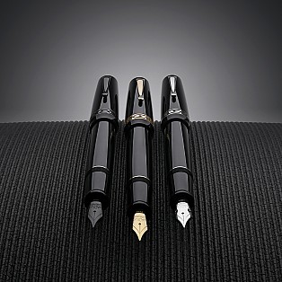 Radius Settimo Nero Essenza Lucido RT Fountain pen