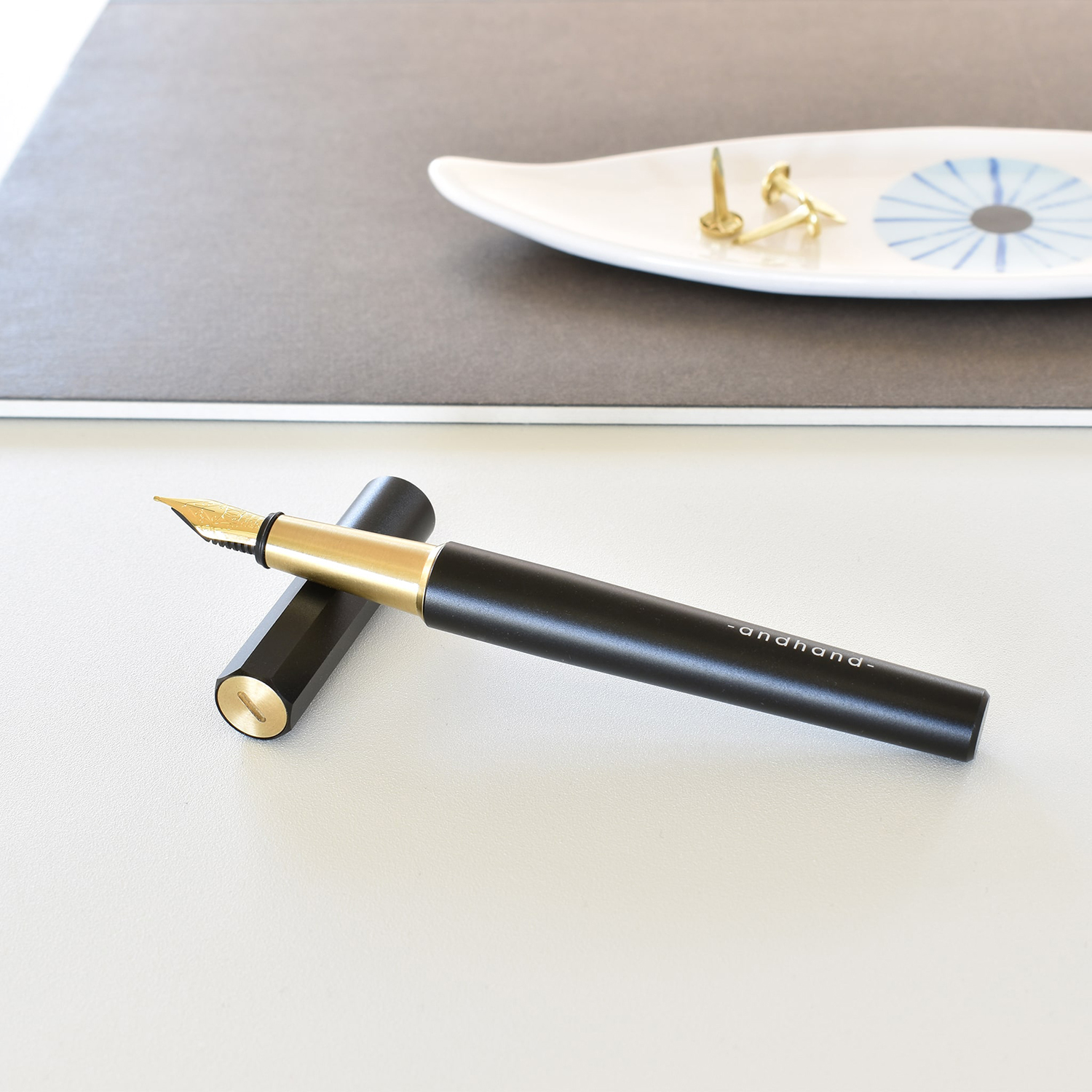 Andhand Method Black and Brass Füllfederhalter
