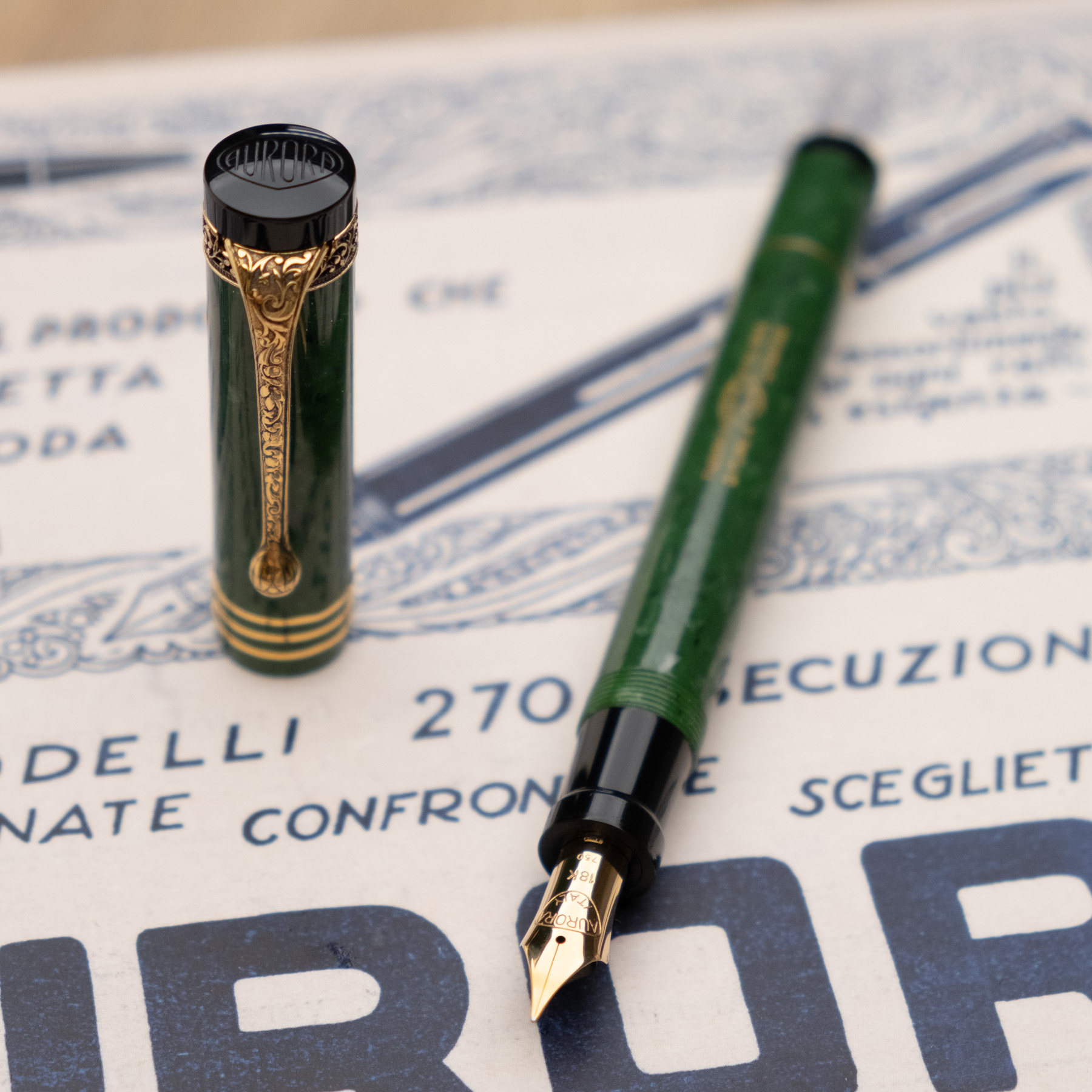 Aurora Internazionale Verde Fountain pen