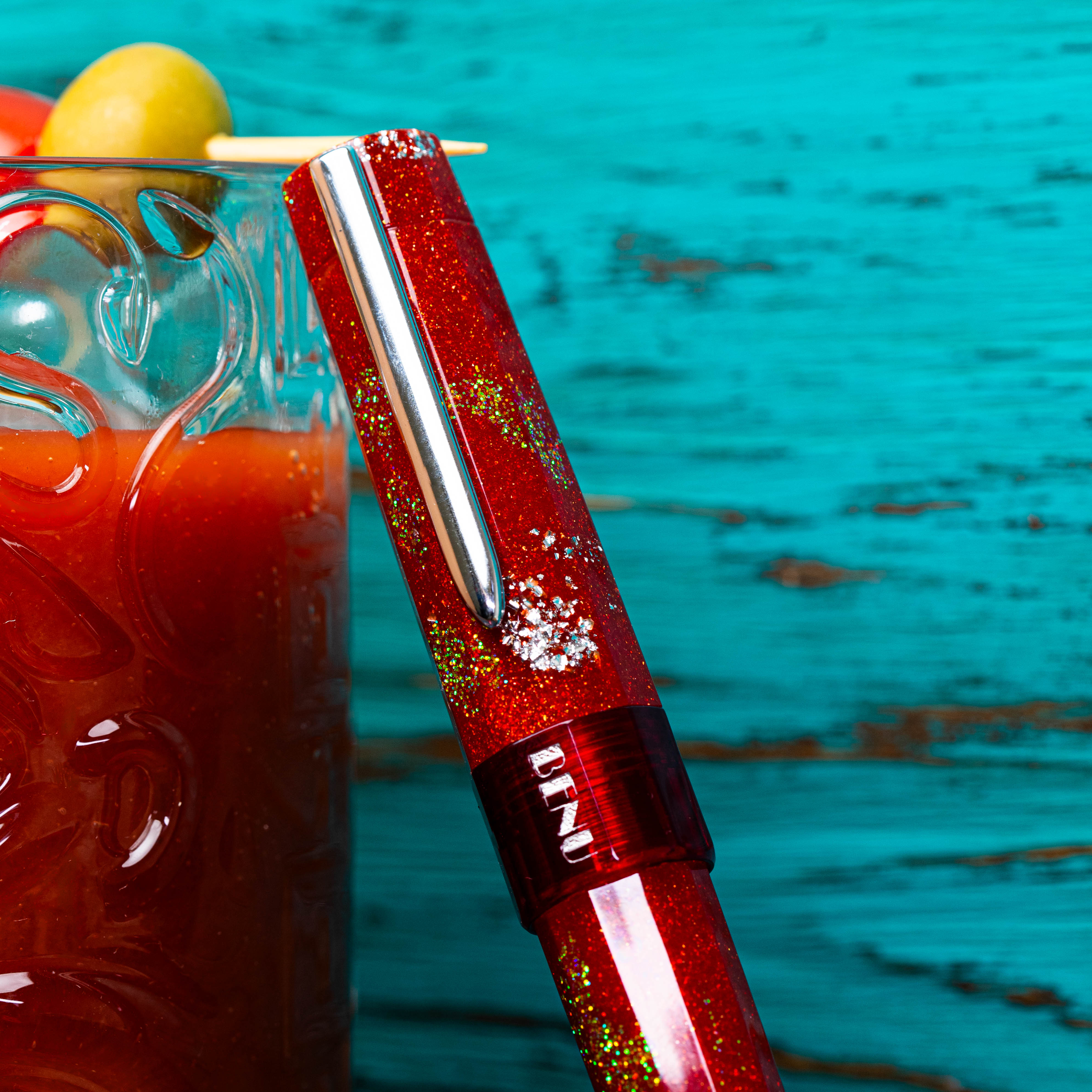 Benu Euphoria Bloody Mary Caneta Tinteiro