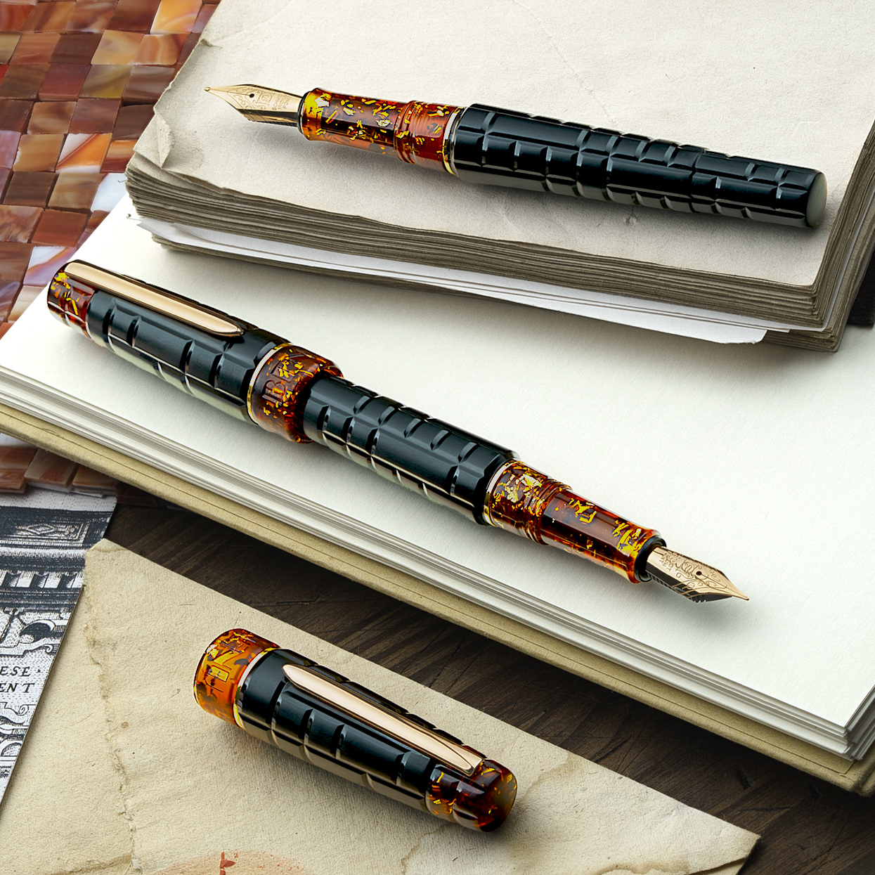 Benu Tessera Black Amber GT Pluma Estilográfica