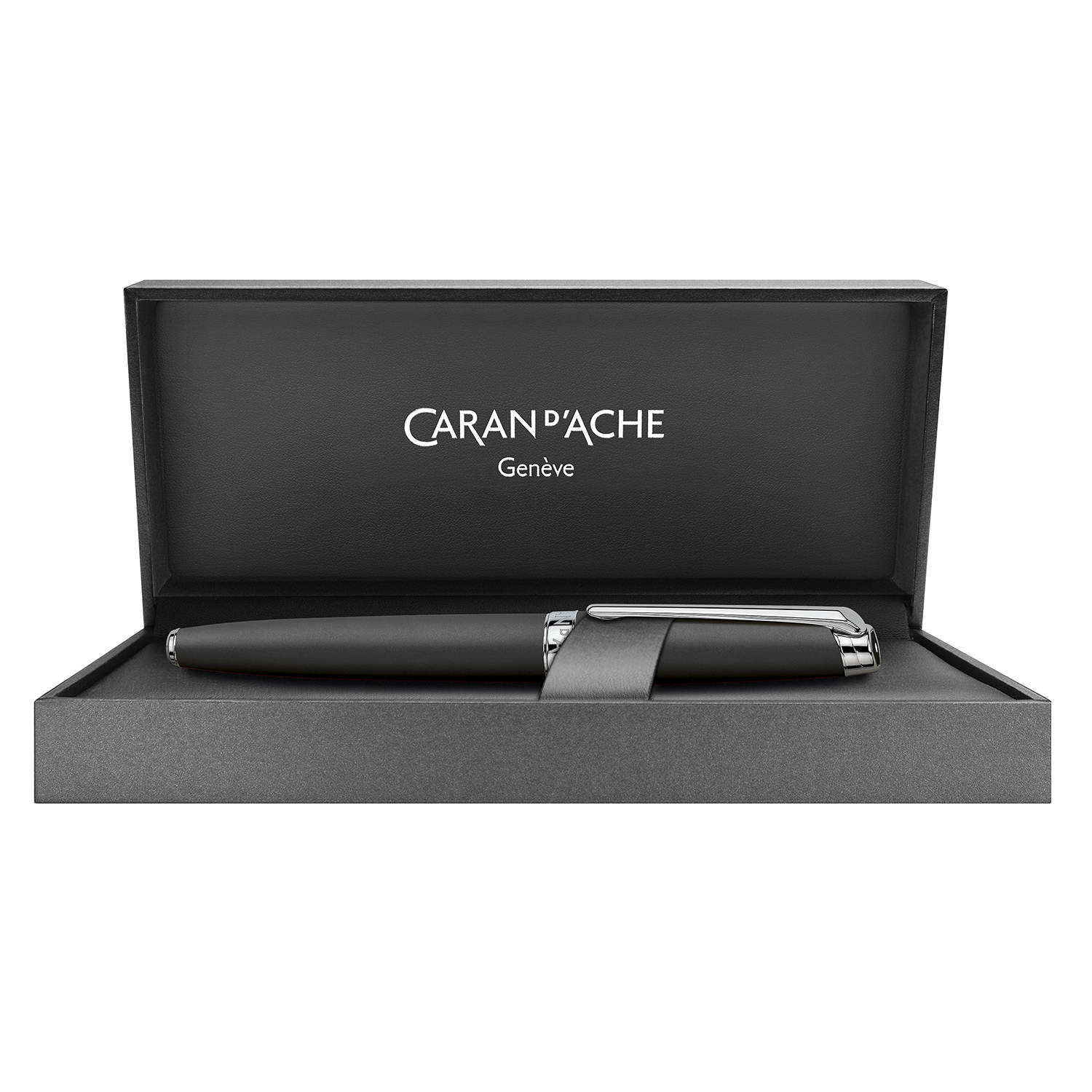 Caran d'Ache Léman Matte Black Fountain pen