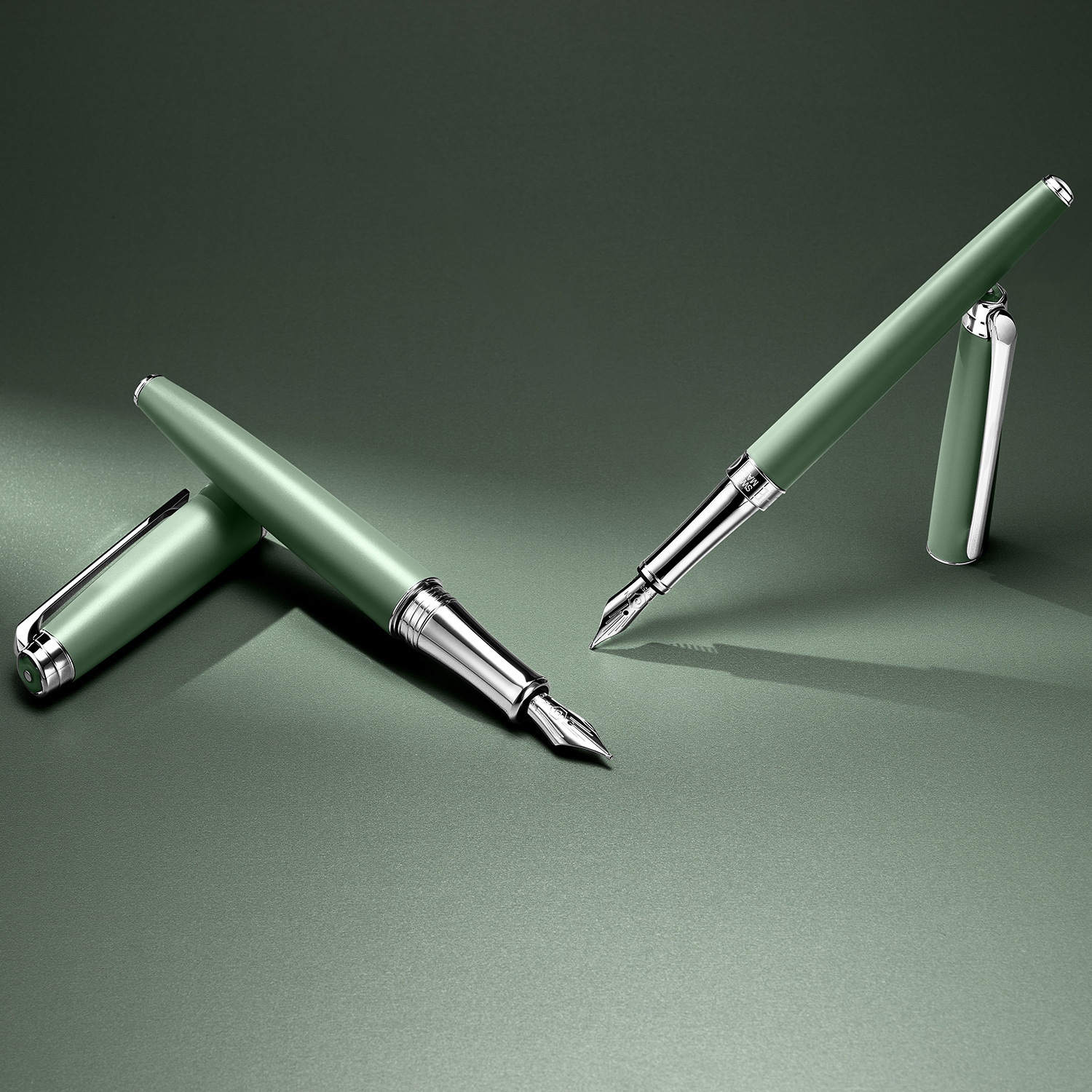 Caran d'Ache Léman Slim Vert de Gris Ballpoint