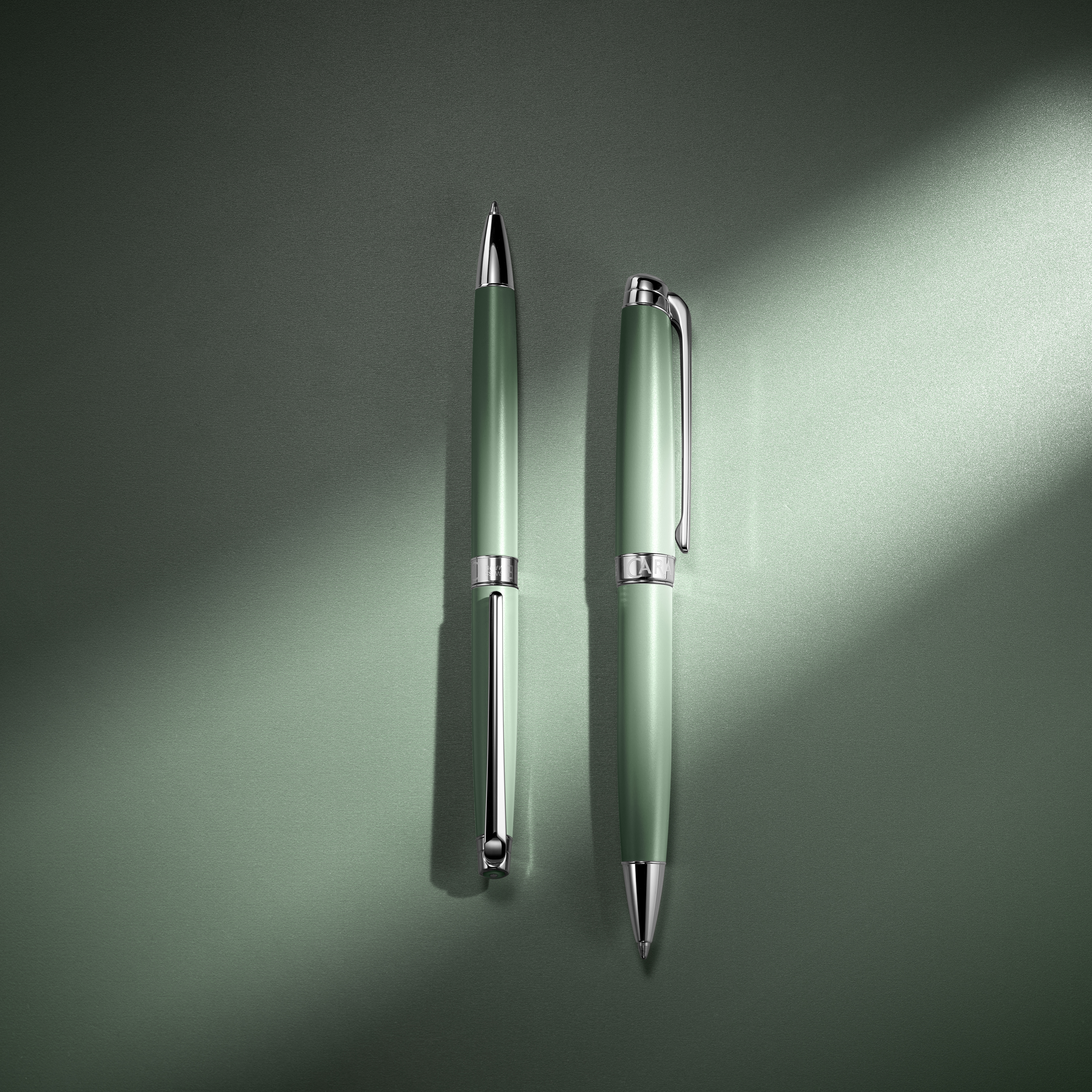 Caran d'Ache Léman Slim Vert de Gris Ballpoint