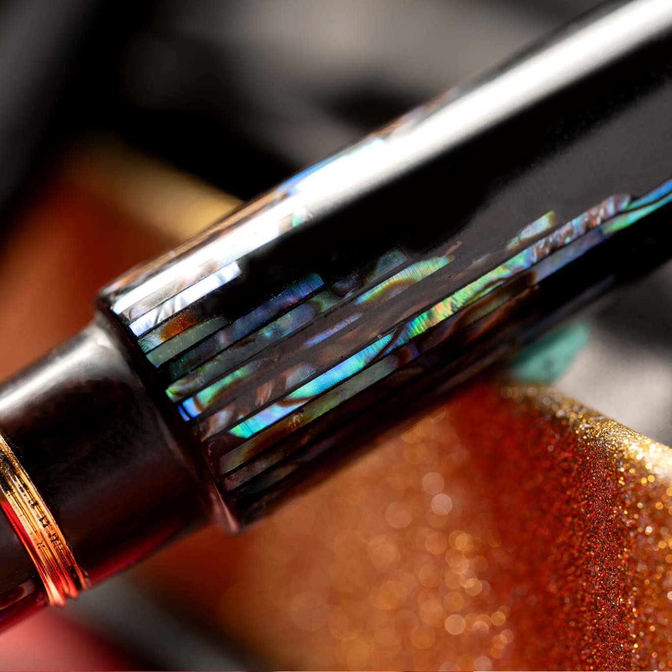ConCoPens Mother-of-Pearl Lacquer Inlay Aurora 02 Reservoarpenna