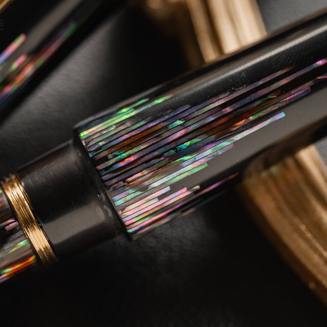 ConCoPens Mother-of-Pearl Lacquer Inlay Aurora Reservoarpenna