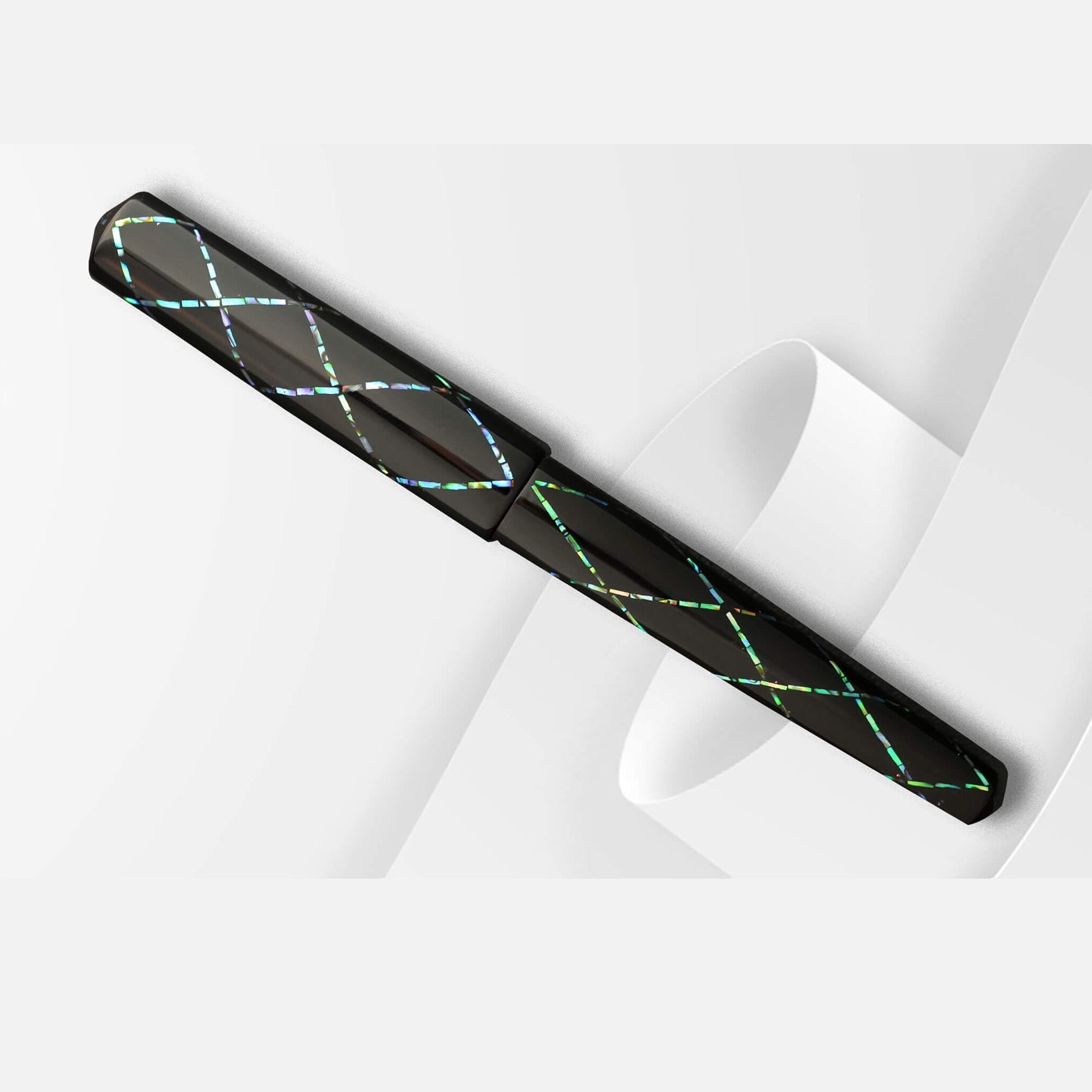 ConCoPens Mother-of-Pearl Lacquer Inlay Aurora X Vulpen
