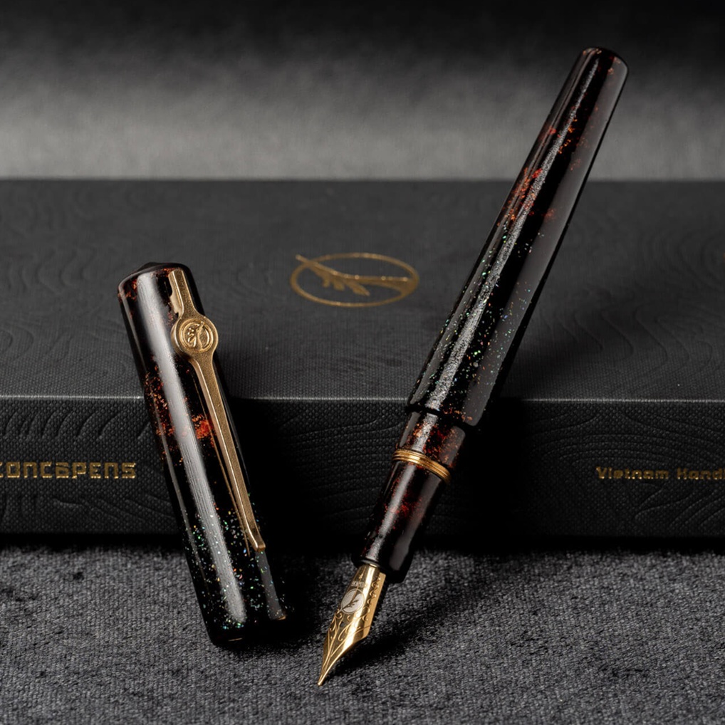 ConCoPens Vietnamese Lacquer Galaxy 01 Fountain Pen