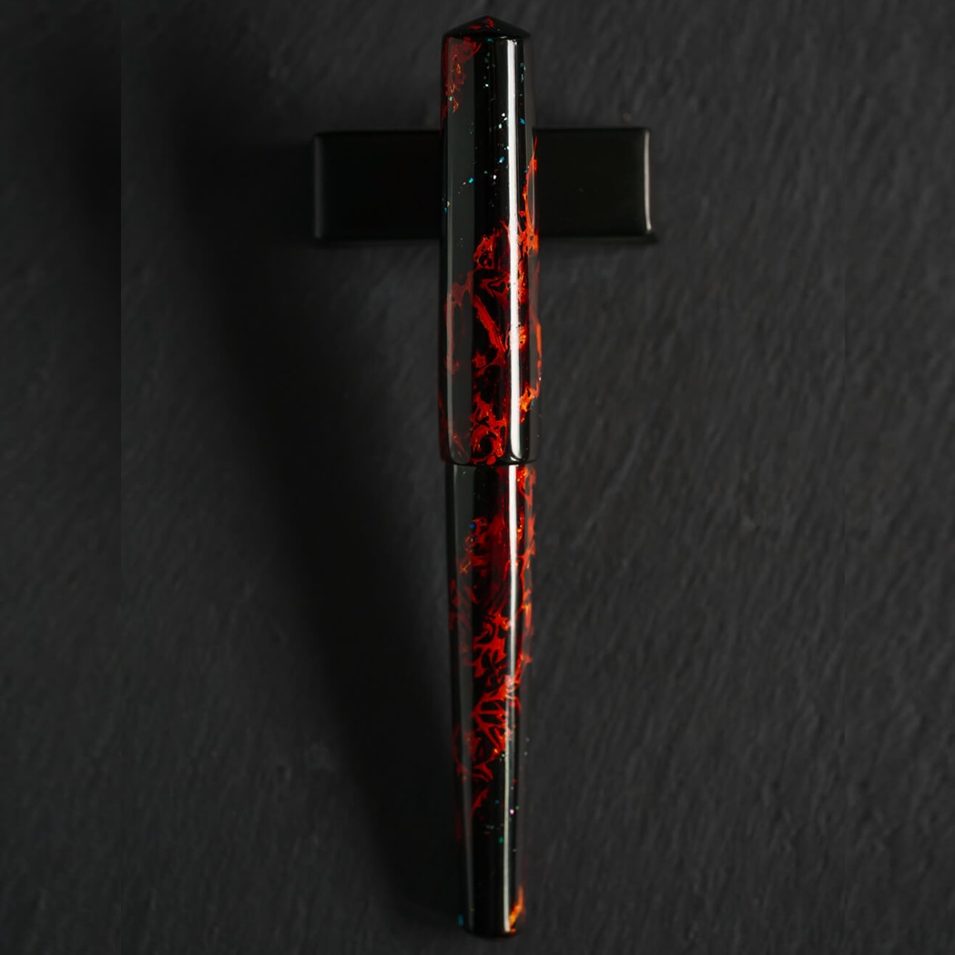 ConCoPens Vietnamese Lacquer Inferno Füllfederhalter