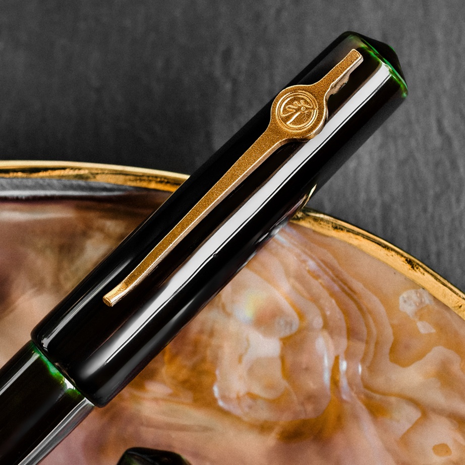 ConCoPens Vietnamese Lacquer Mộc Jade Line Vulpen