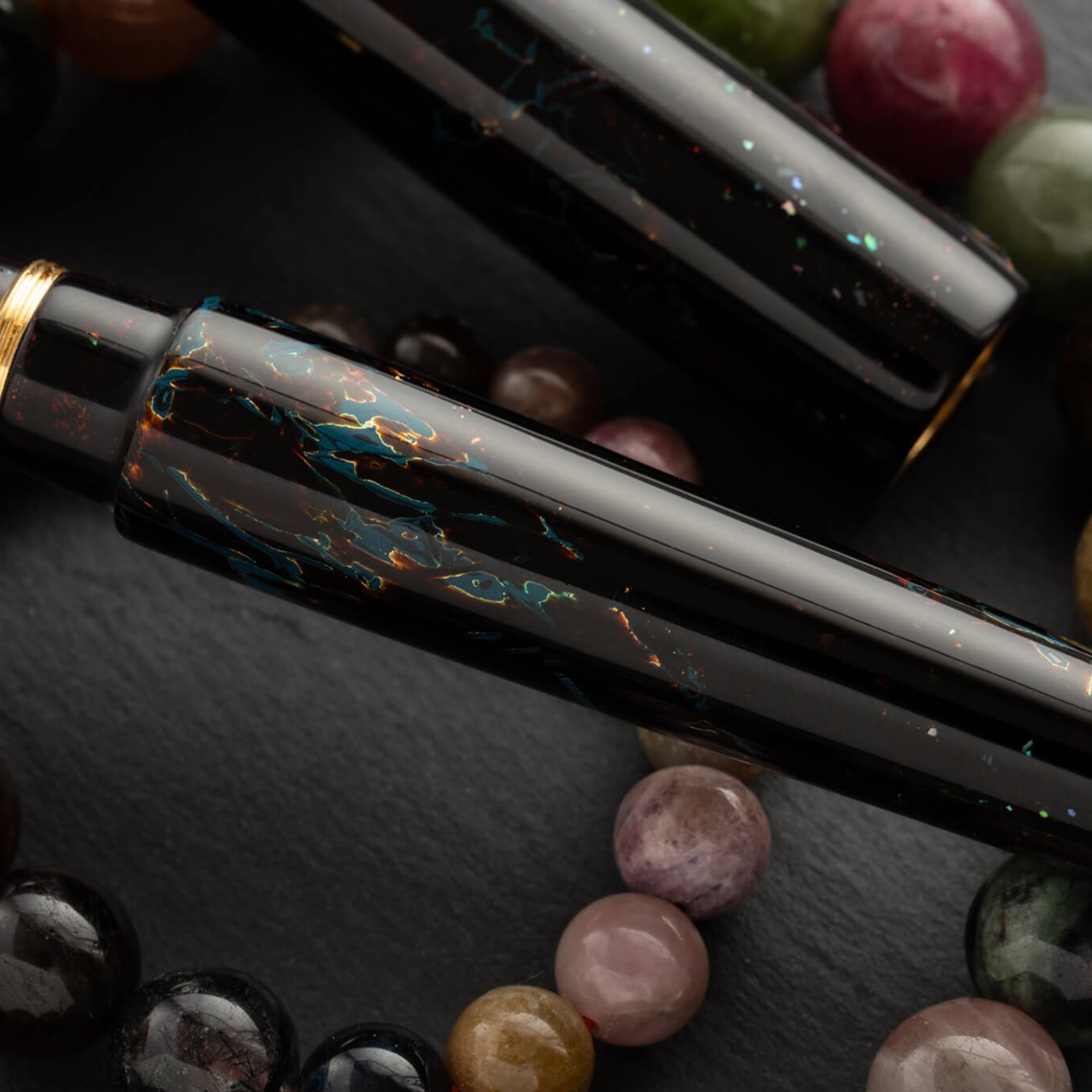 ConCoPens Vietnamese Lacquer Obsidia Fountain Pen