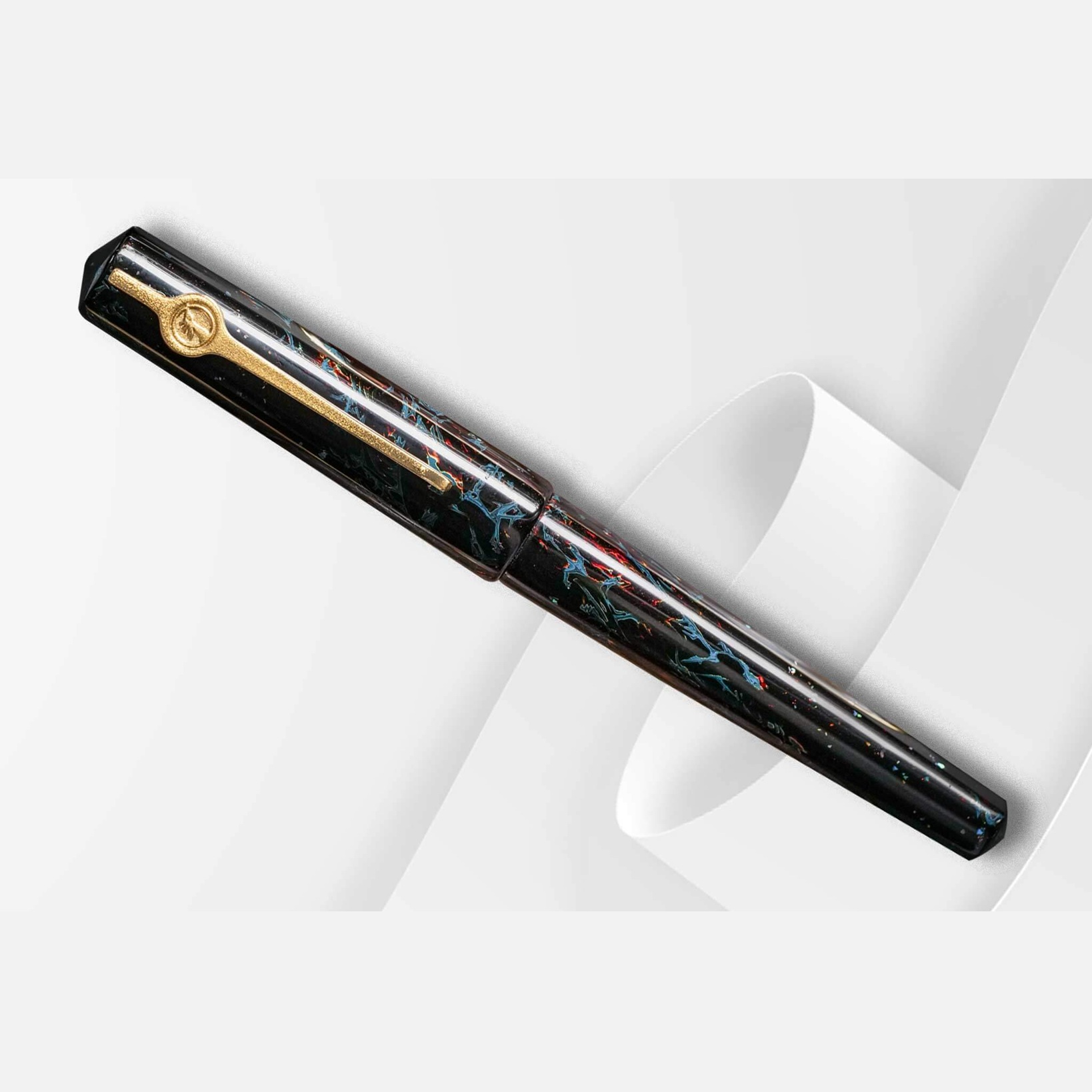 ConCoPens Vietnamese Lacquer Obsidia Fountain Pen