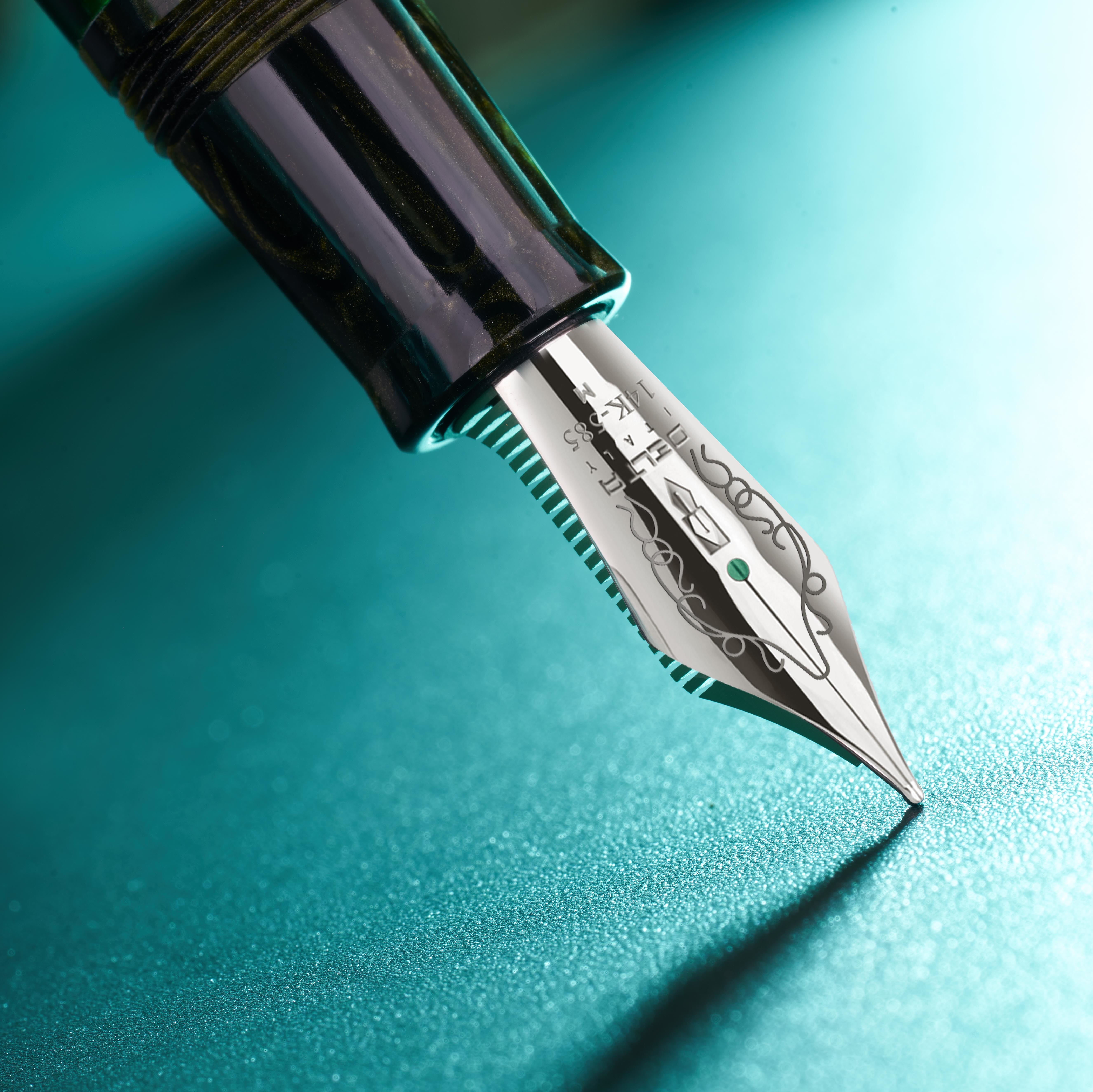 Delta Mid-Size-Plus Royal Green ST Stylo plume
