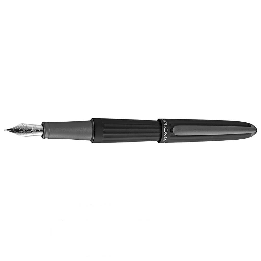 Diplomat Aero Matte Black Fountain pen