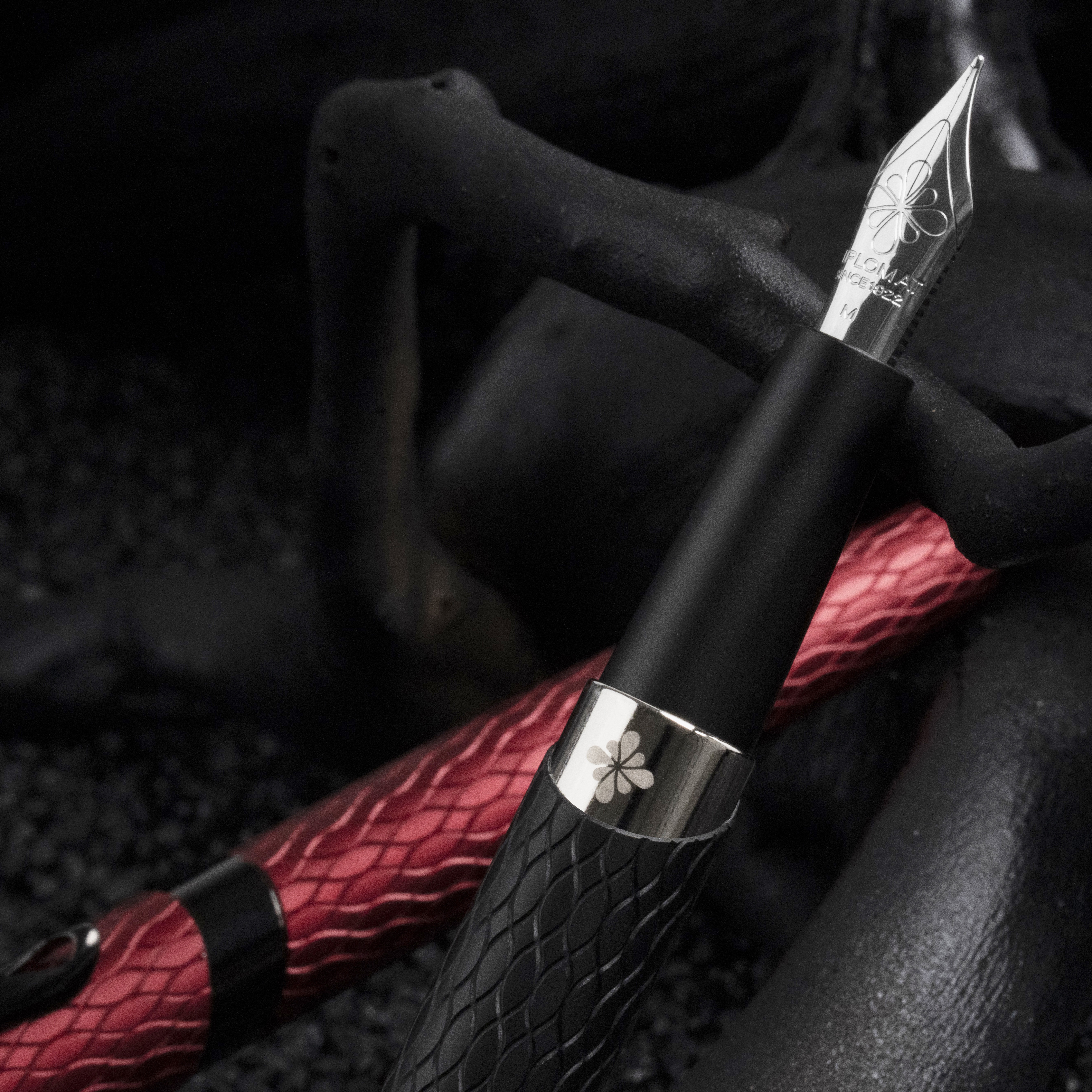 Diplomat Cobra Matte Black Guilloche Fountain pen