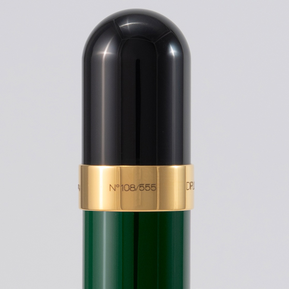 Diplomat XO Racing Green Lacquer 555 Limited Edition Fountain pen