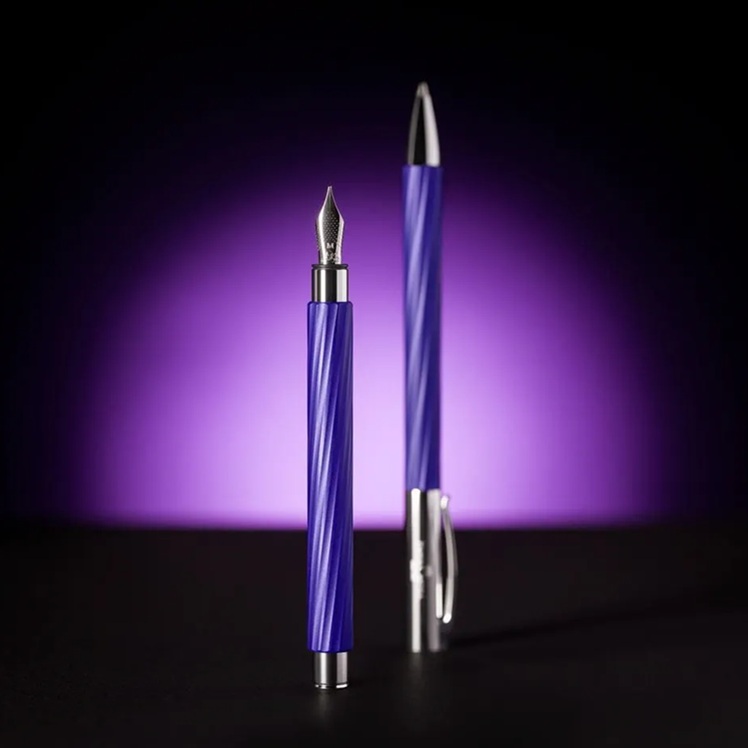 Faber-Castell Ambition Italic Midnight Mauve Fountain pen