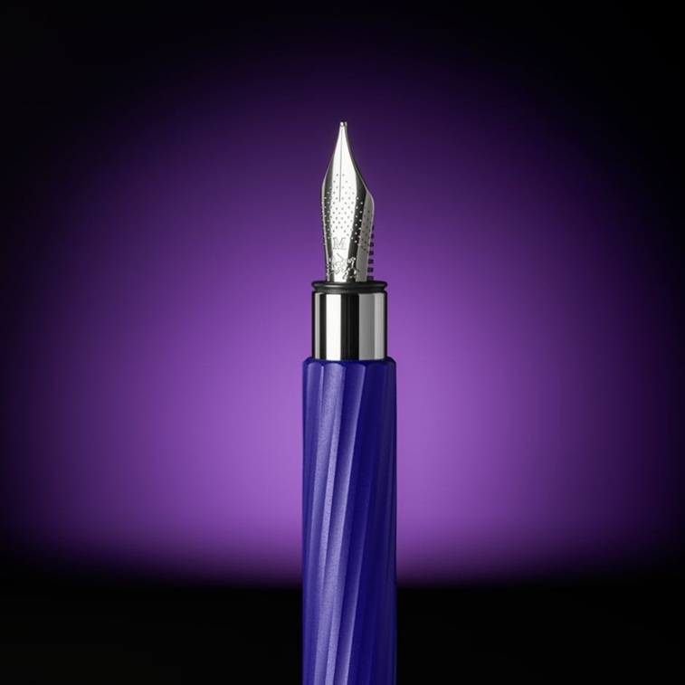 Faber-Castell Ambition Italic Midnight Mauve Fountain pen