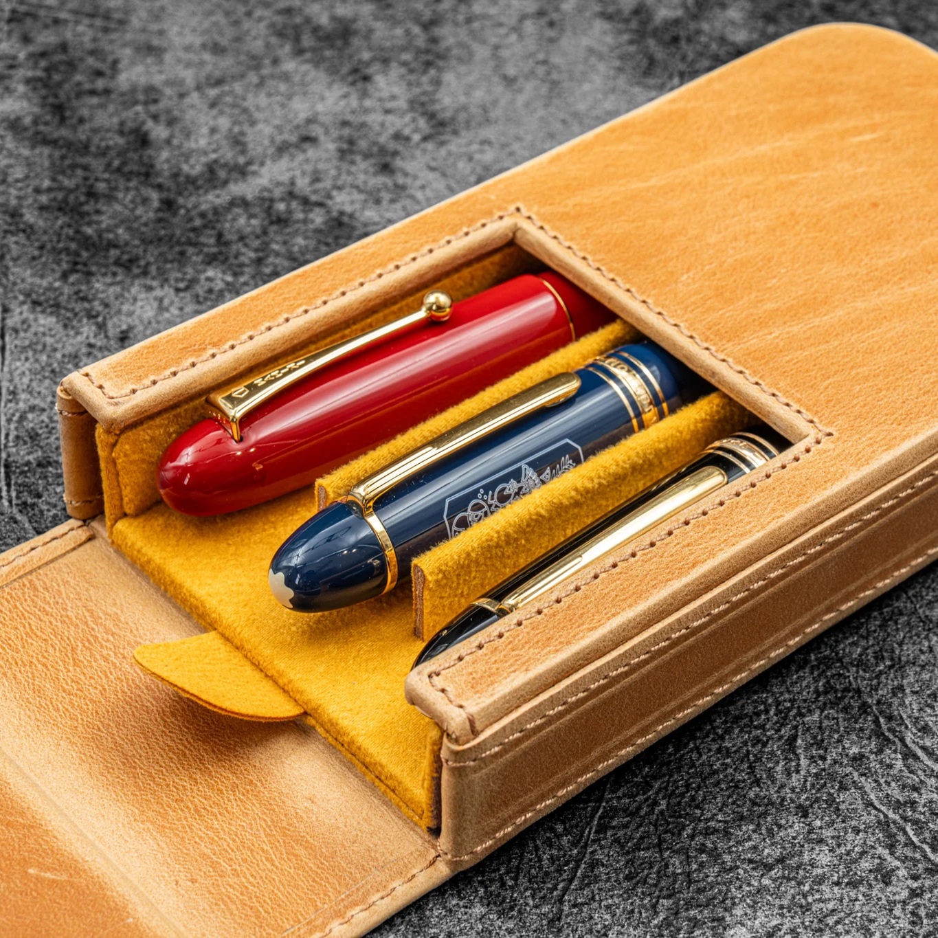 Galen Leather Magnum Opus 3 Slots Crazy Horse Honey Ochre Hard Pen Case