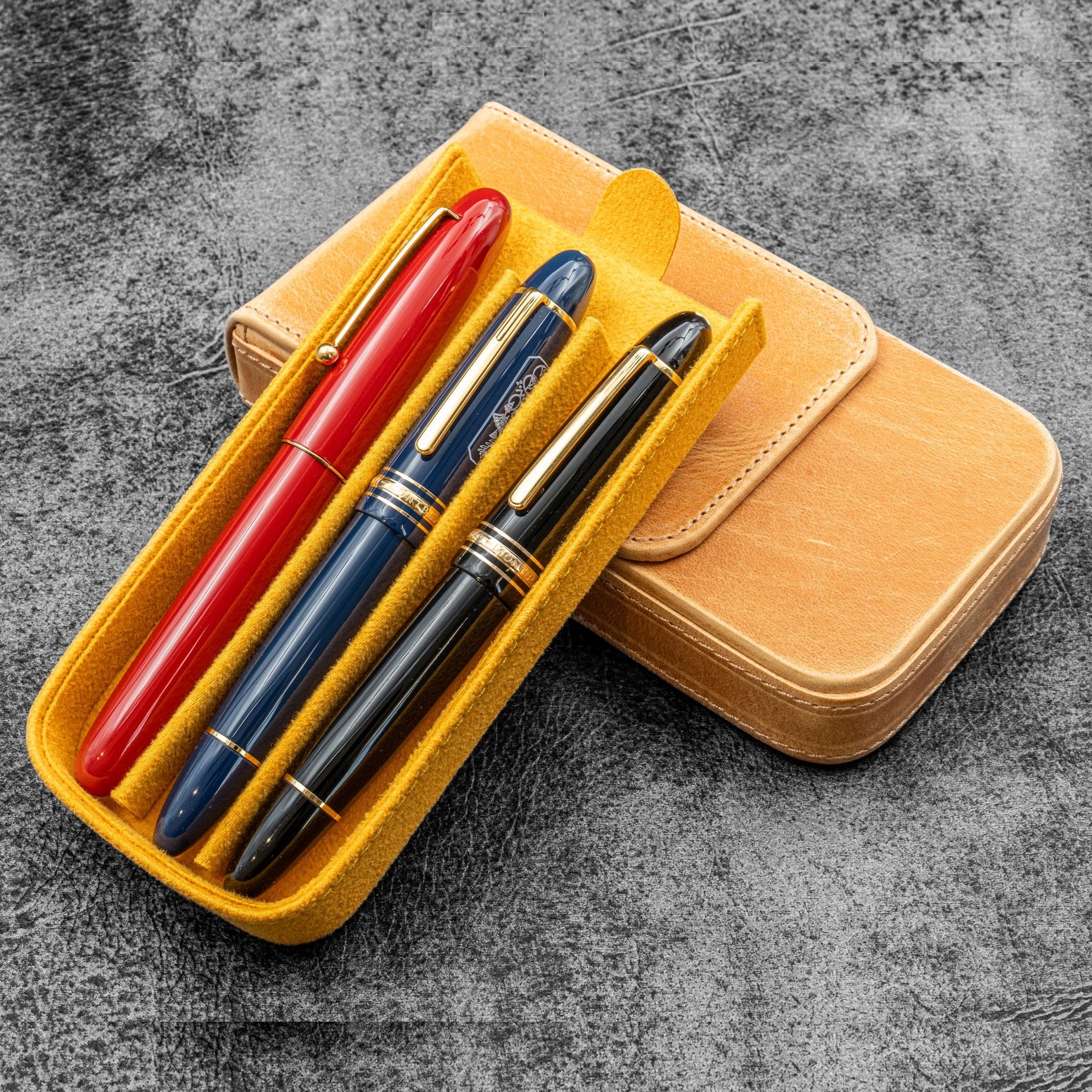 Galen Leather Magnum Opus 3 Slots Crazy Horse Honey Ochre Hard Pen Case