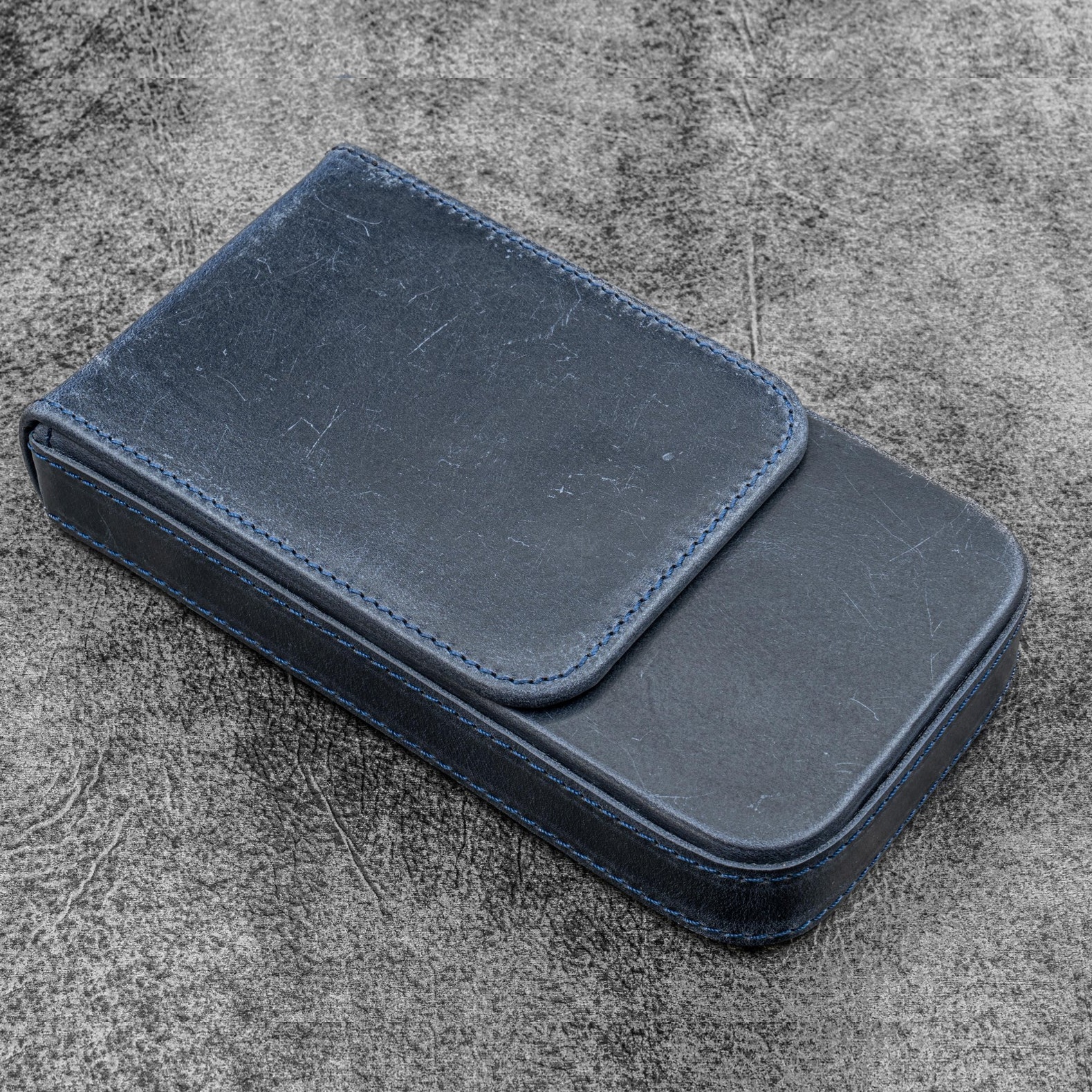 Galen Leather Magnum Opus 3 Slots Crazy Horse Navy Hard Pen Case