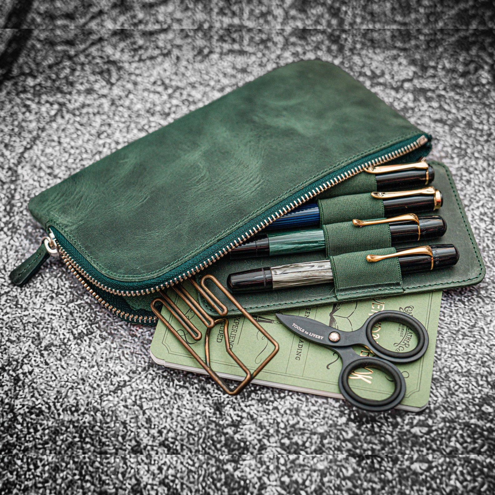 Galen Leather Slip-N-Zip 4 Slots Zippered Crazy Horse Fores Green Pen Pouch