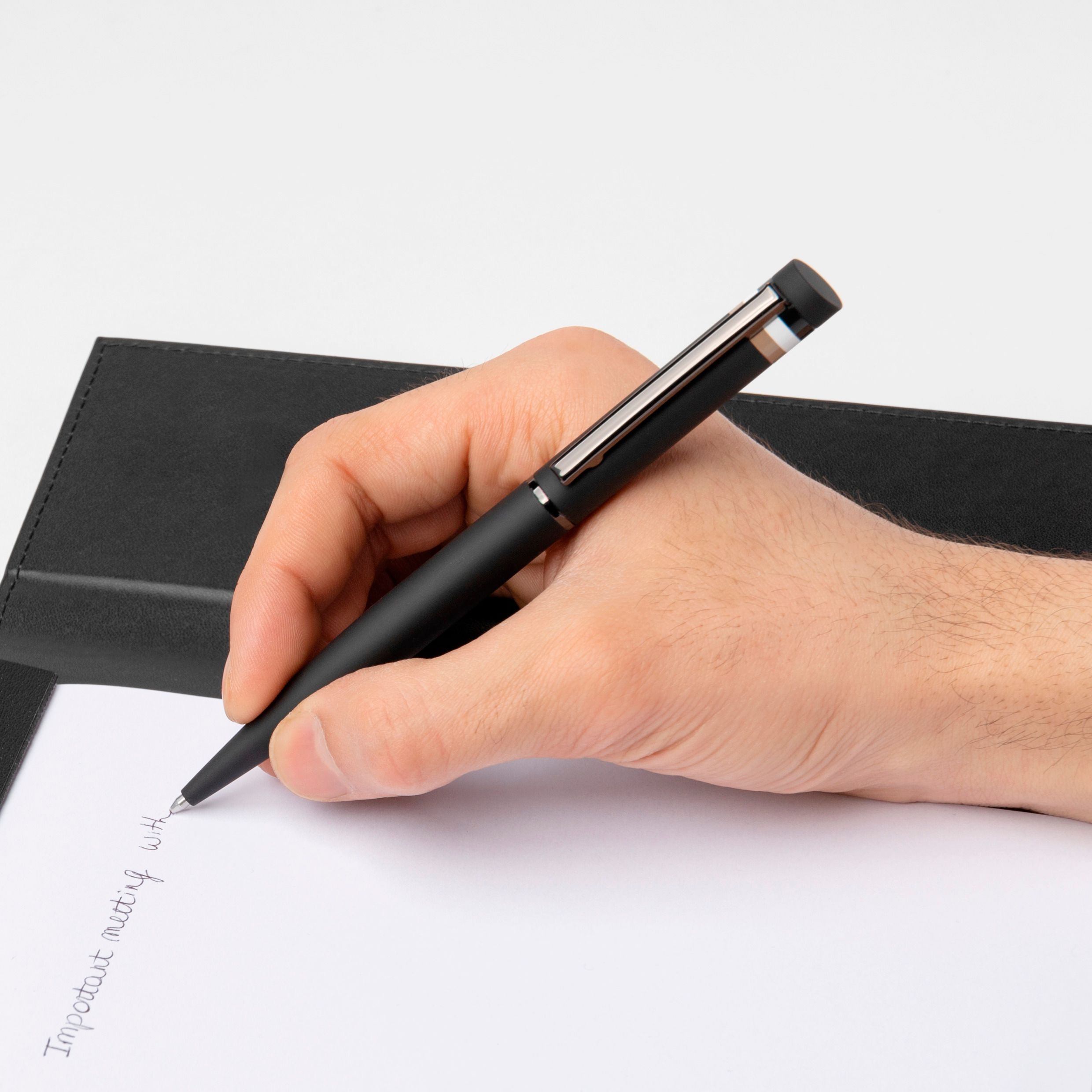 Hugo Boss Loop Iconic Black Stylo Bille