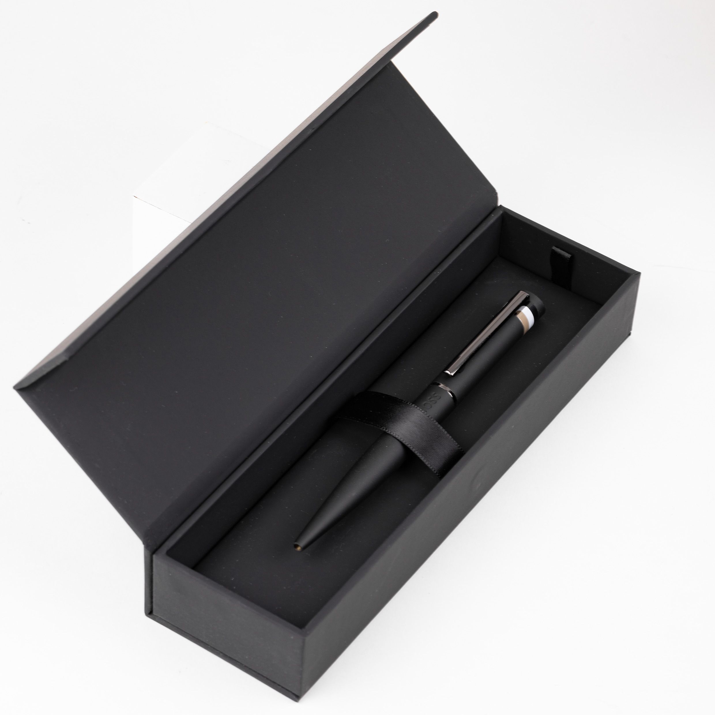 Hugo Boss Loop Iconic Black Stylo Bille