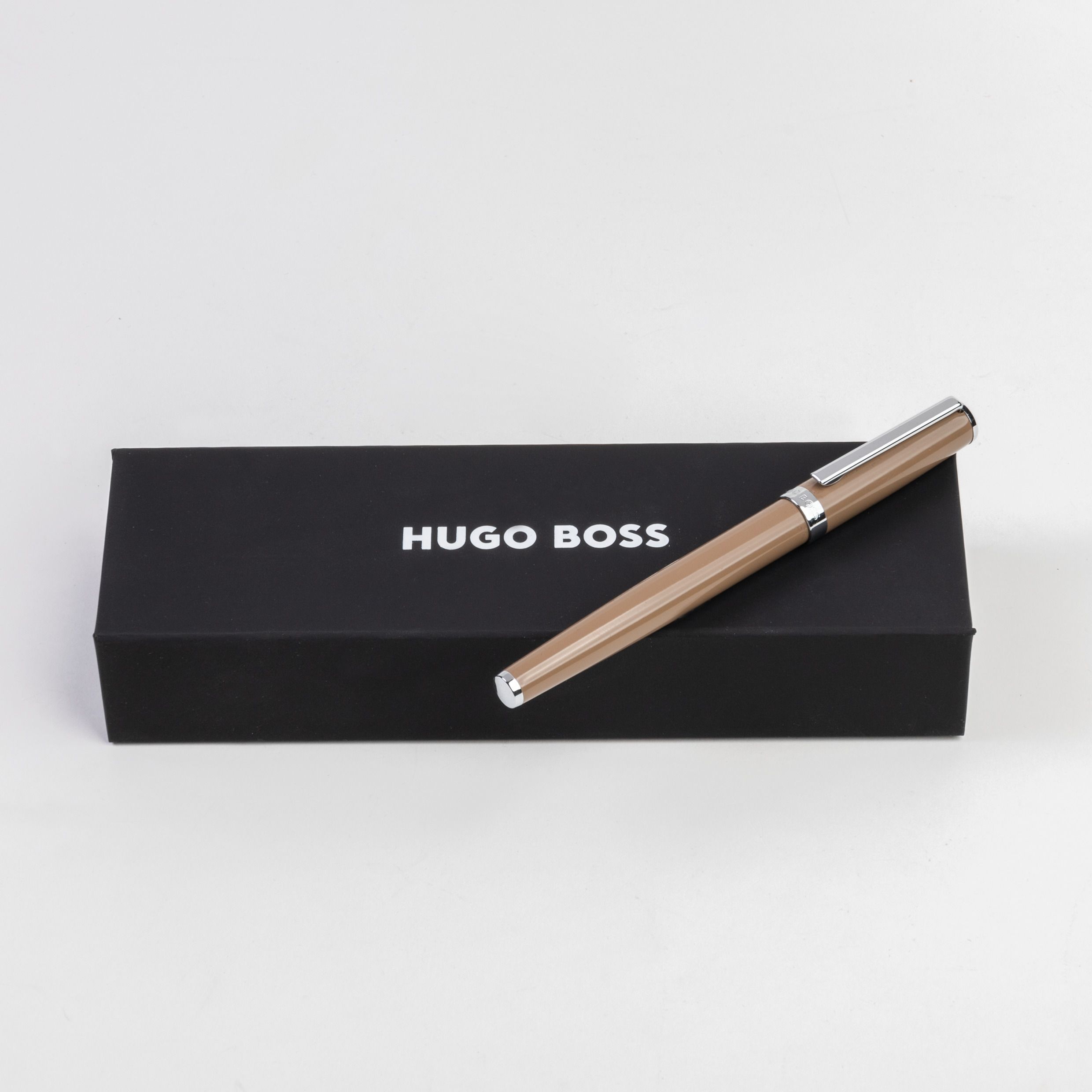 Hugo Boss Gear Icon Camel Fountain pen
