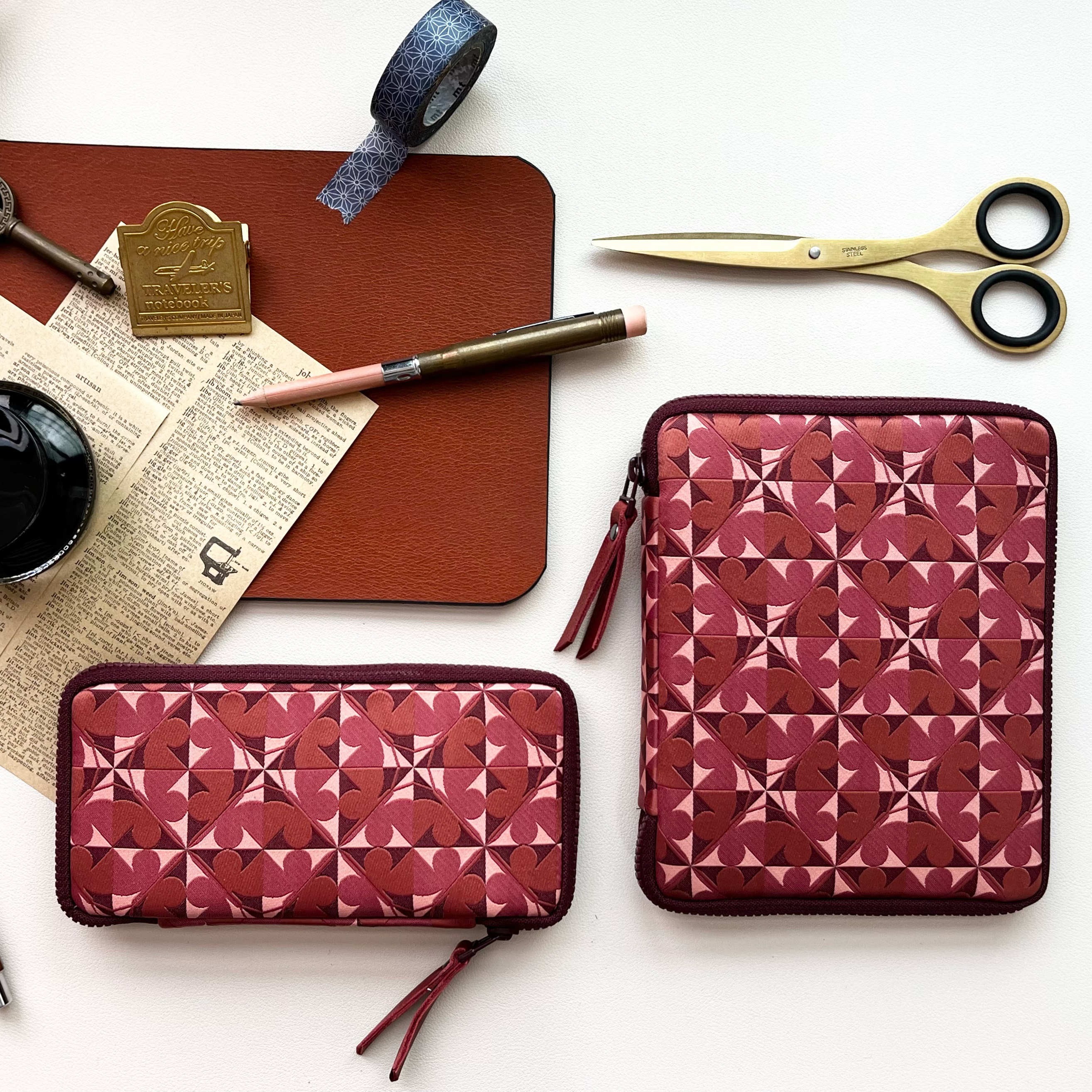 Kyoku Haku Archeology Red Zippered Pen Pouch (Triple)