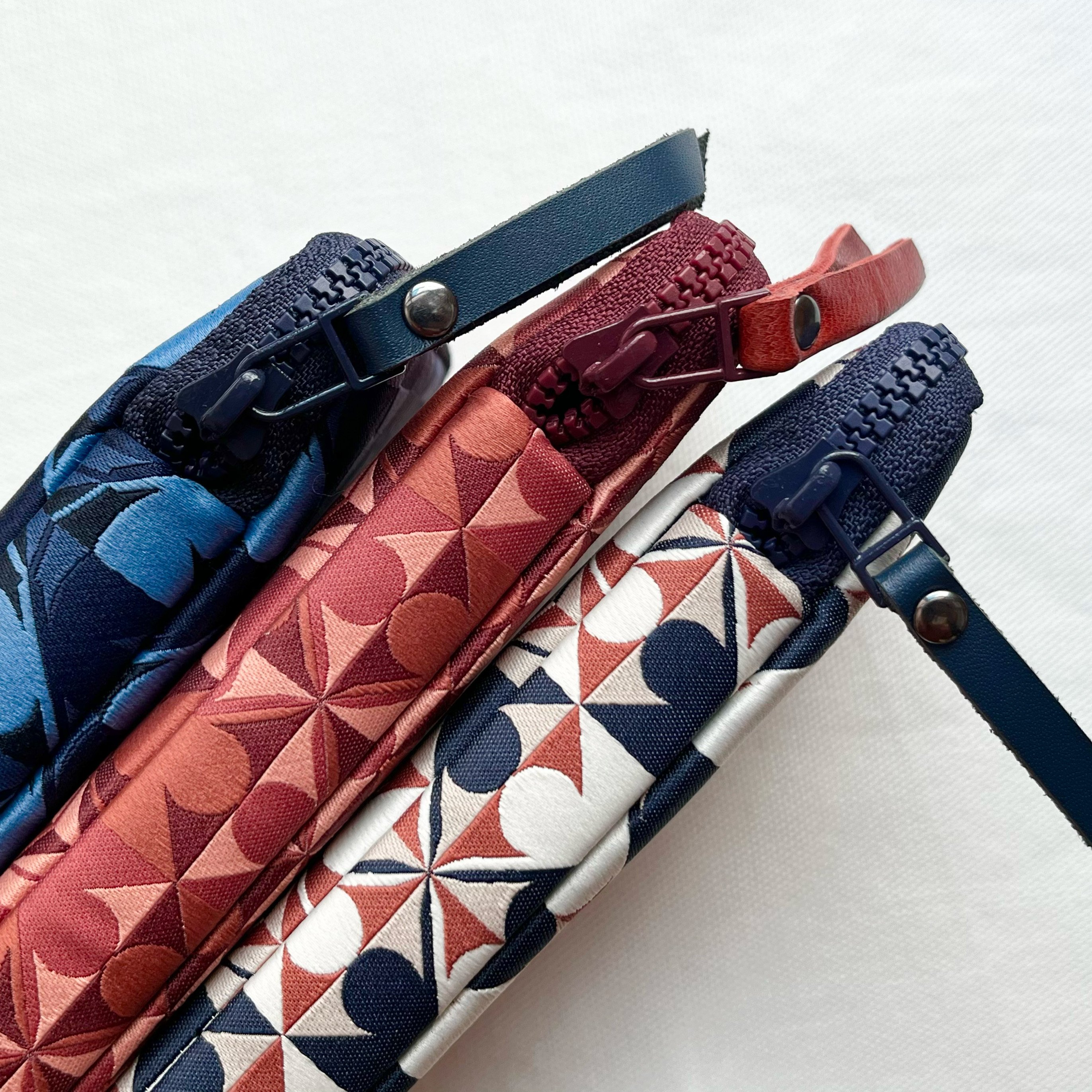 Kyoku Haku Archeology Blue Zippered Pen Pouch (Fivefold)