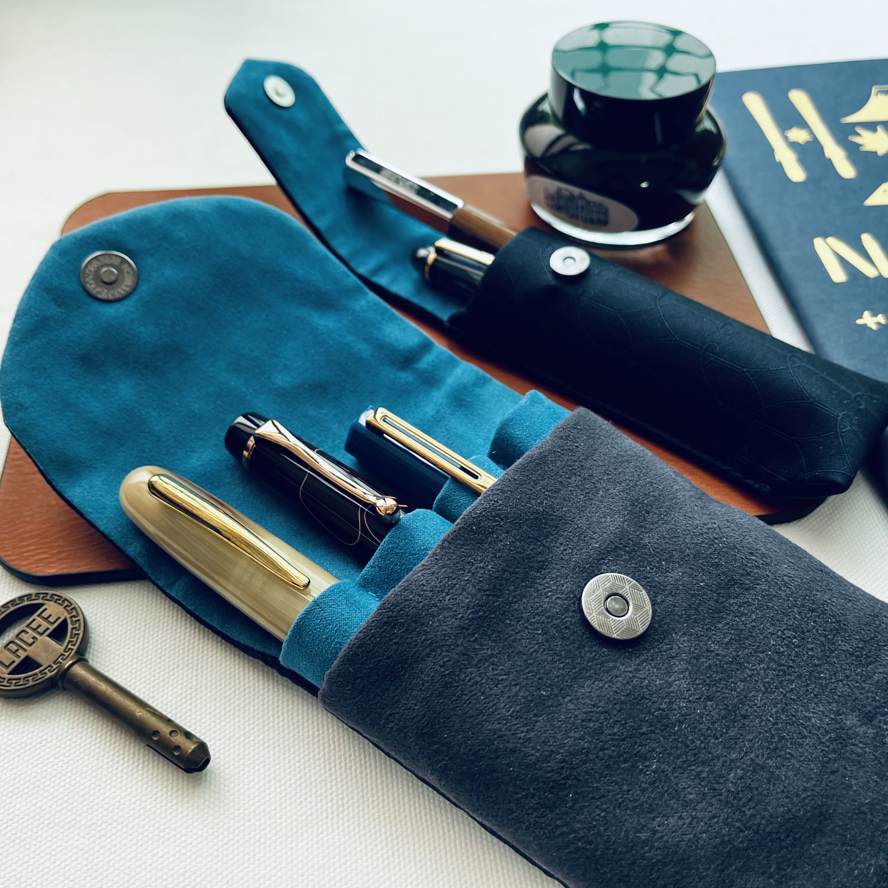 Kyoku Haku Classic Dark Blue Pen Pouch (Single)