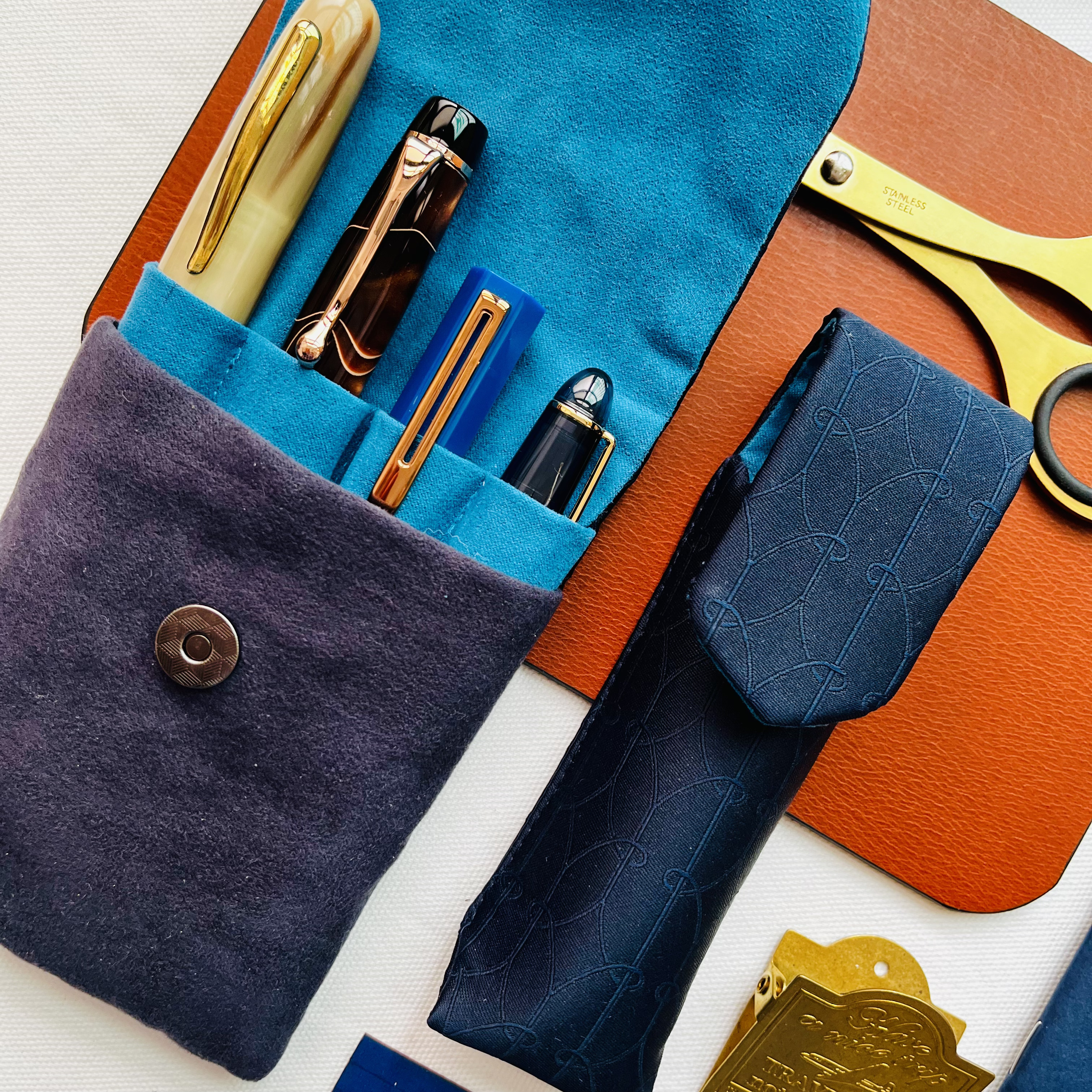 Kyoku Haku Classic Dark Blue Pen Pouch (Single)