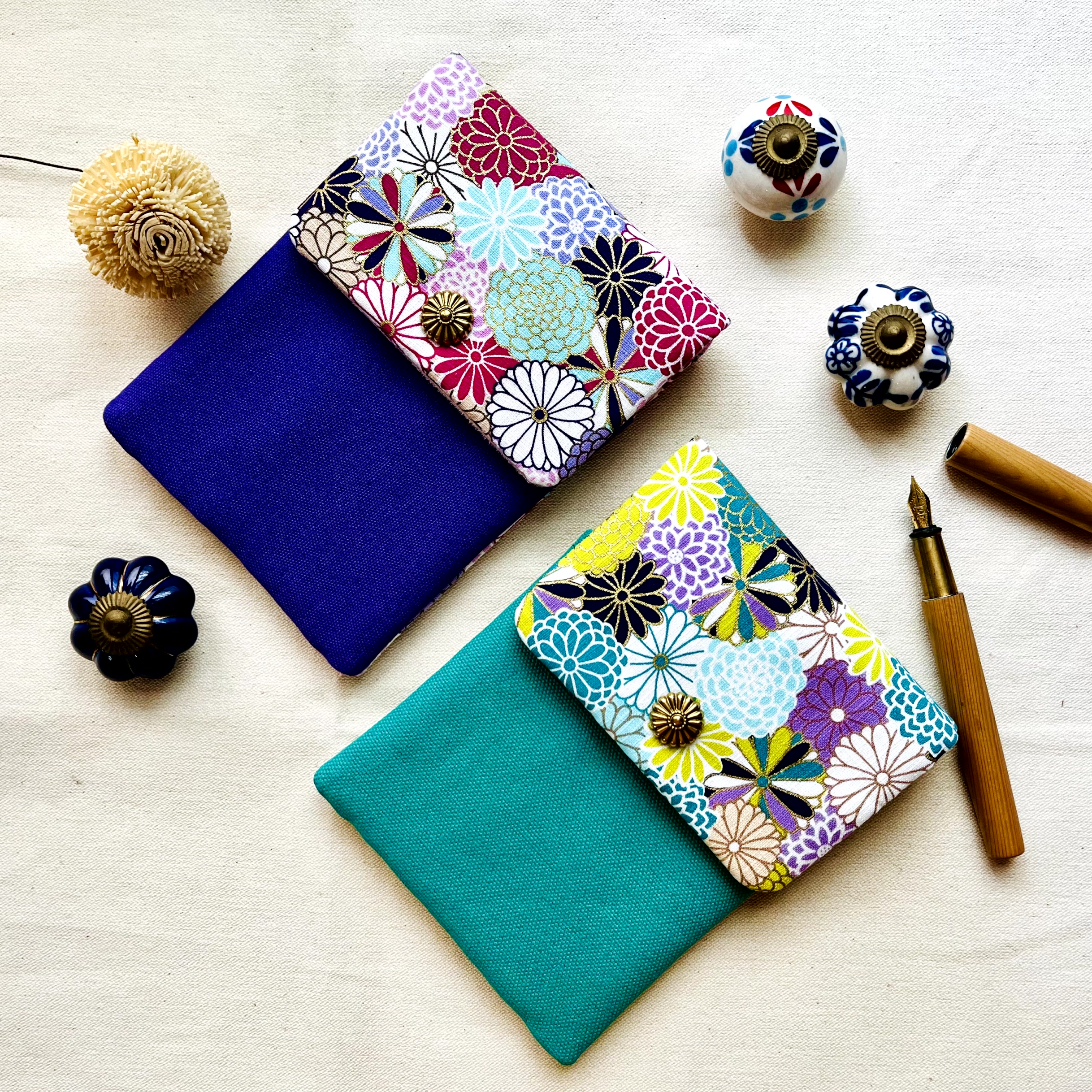 Kyoku Haku Dahlia Pink Cotton Flap Pen Pouch (Fourfold)