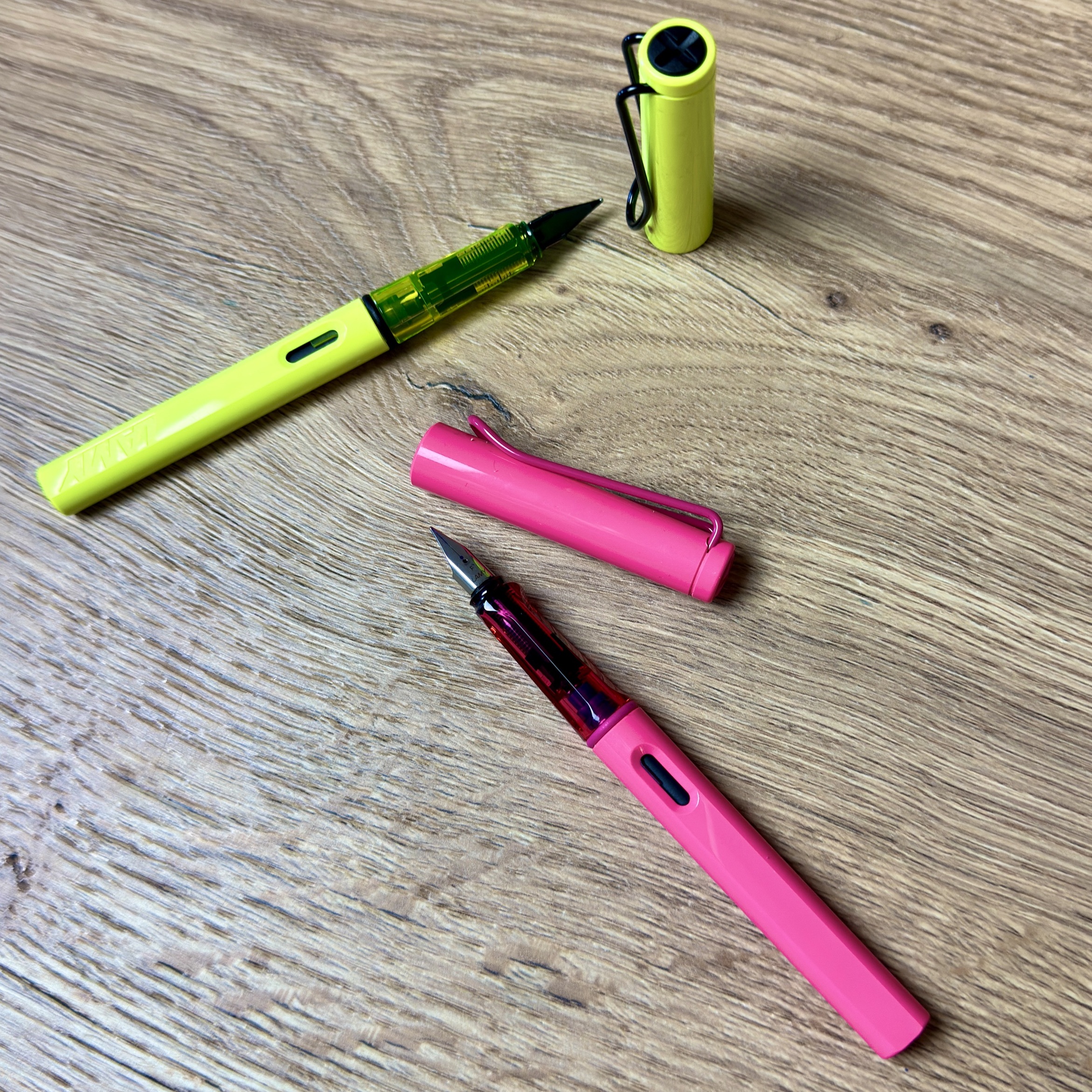 Lamy Safari NeonYellow 2026 Special Edition Fountain Pen