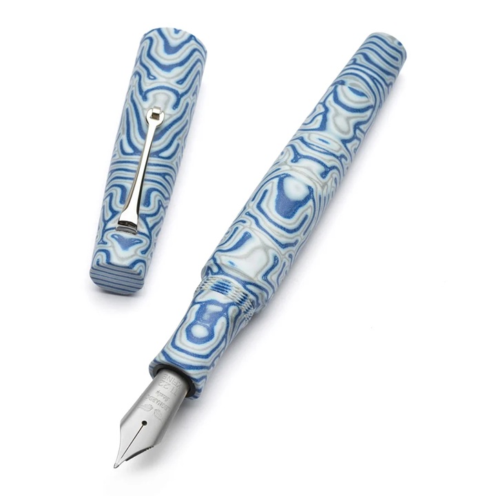 Leonardo Essenza CrazyFiber Blue Shark ST Fountain pen