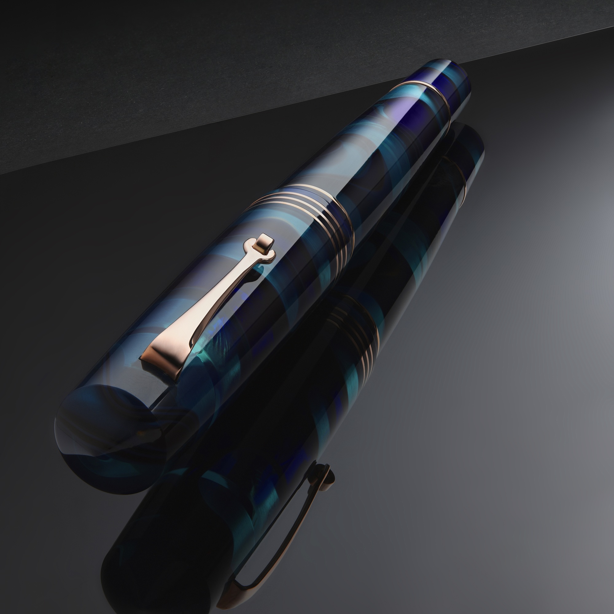 Leonardo Momento Zero Grande Eclipsis Moon RGT Fountain pen